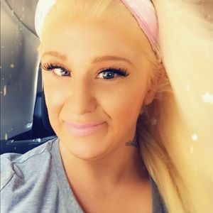 Meet your Posher, Stacy